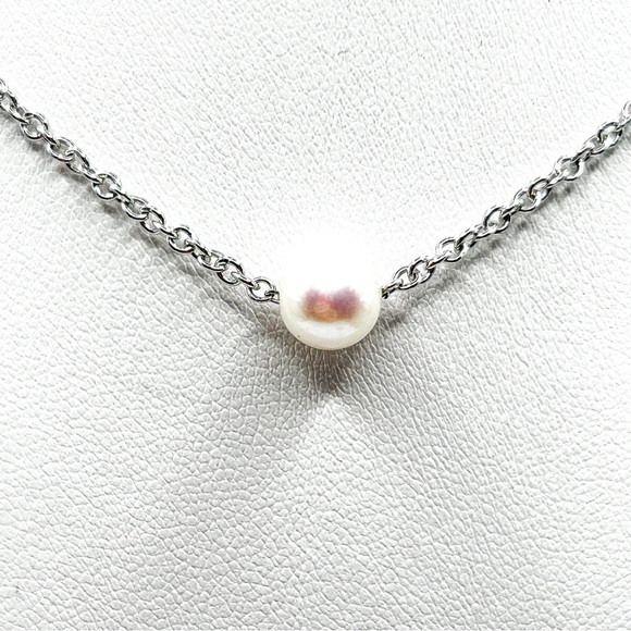 NWT Suzy Levian
Silver 3.90 ct. tw.Sapphire & 7-7.5mmPearl Station Necklace36” L - Picture 10 of 12